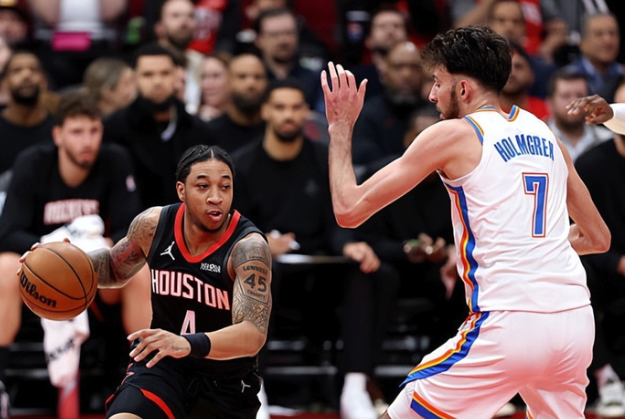 艾米-乌度卡：火箭会考虑转正戴维森，但也在关注买断市场的情况